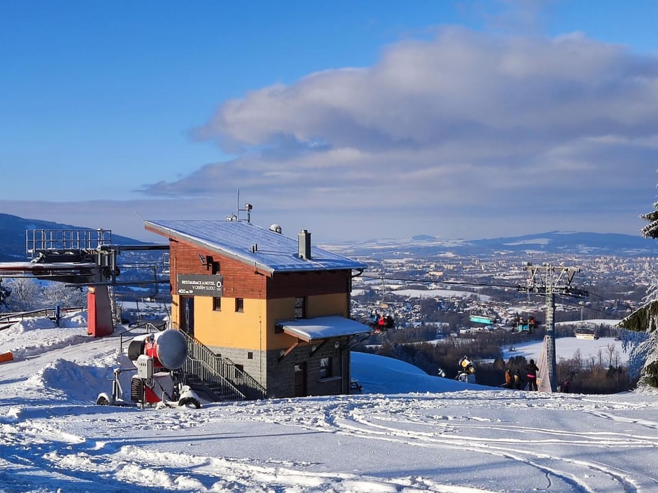 Motýlí chalupa - luxusní apartmány u Ještědu Apartment in Lower Silesian Voivodeship