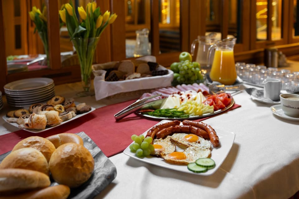 Food and drinks, Food, Breakfast, Buffet breakfast