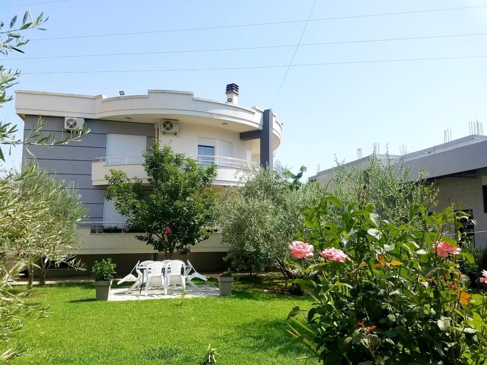 Property building, Garden