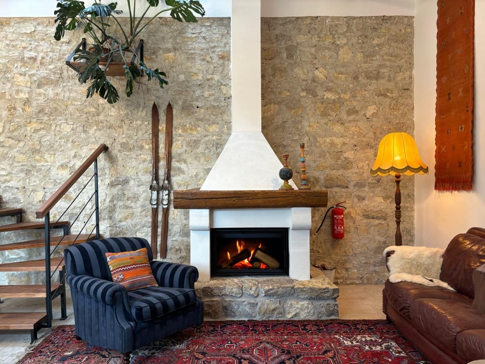 Living room, fireplace