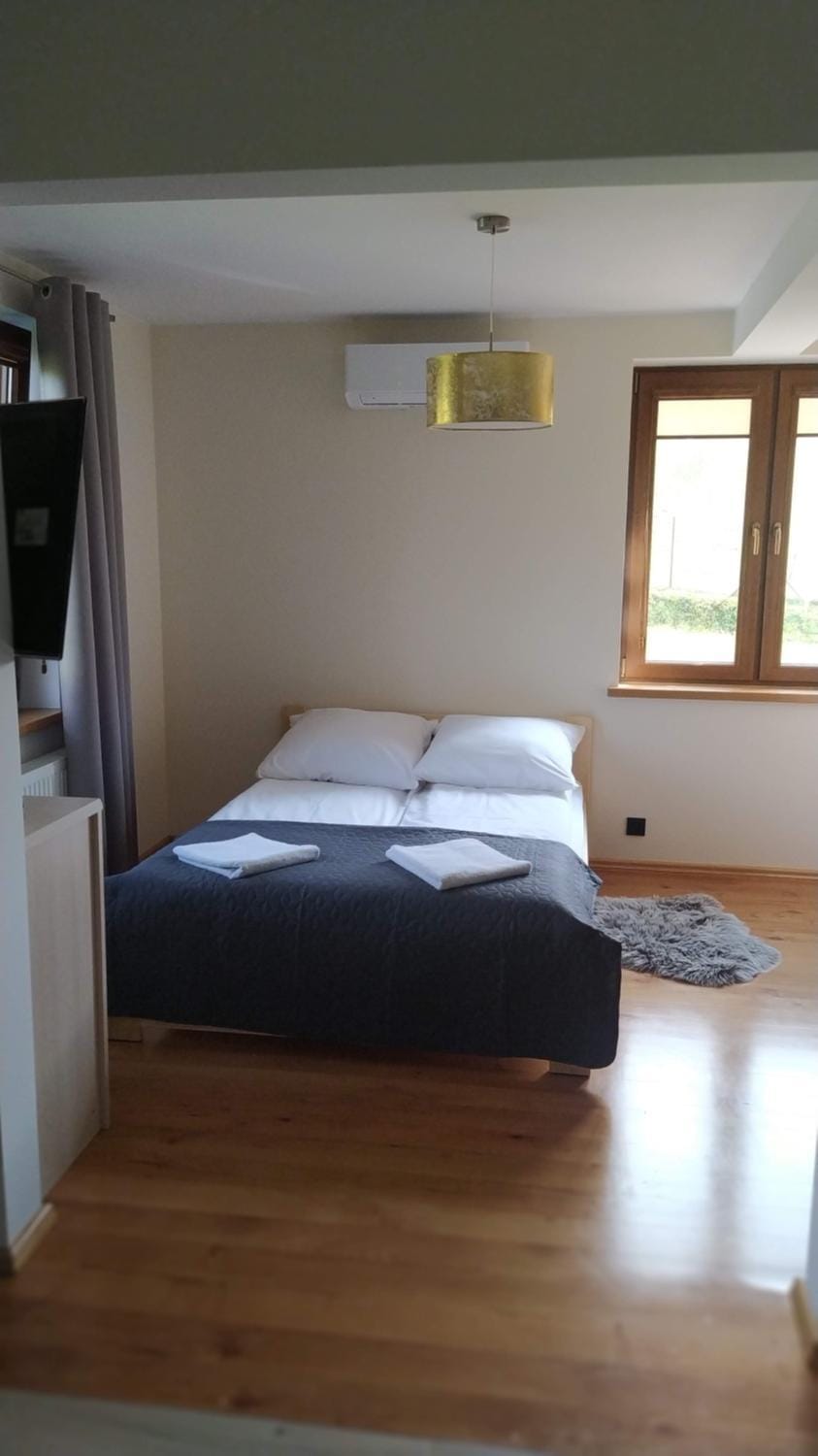 TV and multimedia, Bedroom, Parking, internet, air conditioner