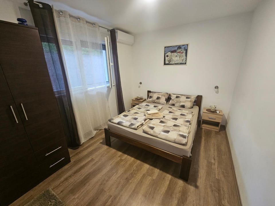 Bed, Bedroom, wardrobe