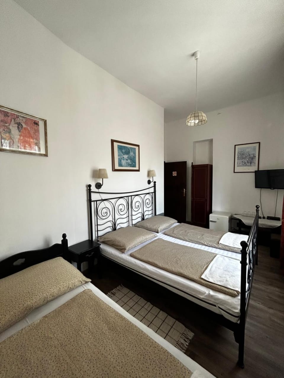 Kis Gellért Guesthouse Bed and Breakfast in Budapest