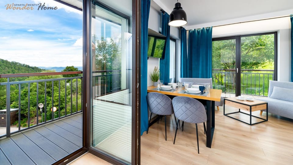 Day, Natural landscape, View (from property/room), Balcony/Terrace, Dining area