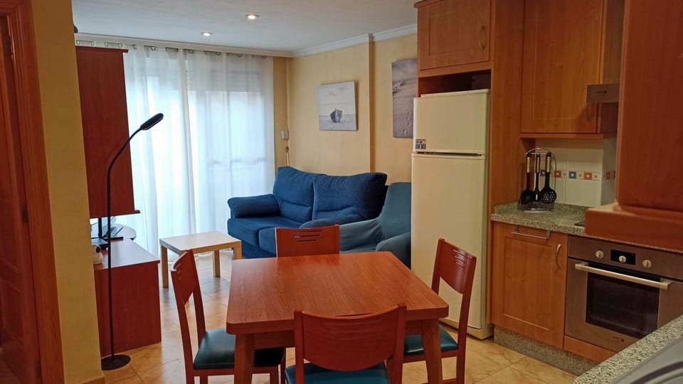 Kitchen or kitchenette, Living room, Dining area