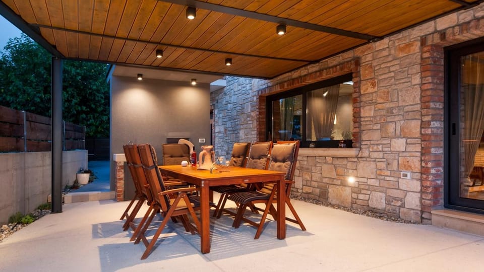 Property building, BBQ facilities, Garden, Balcony/Terrace, Seating area, Dining area, Swimming pool