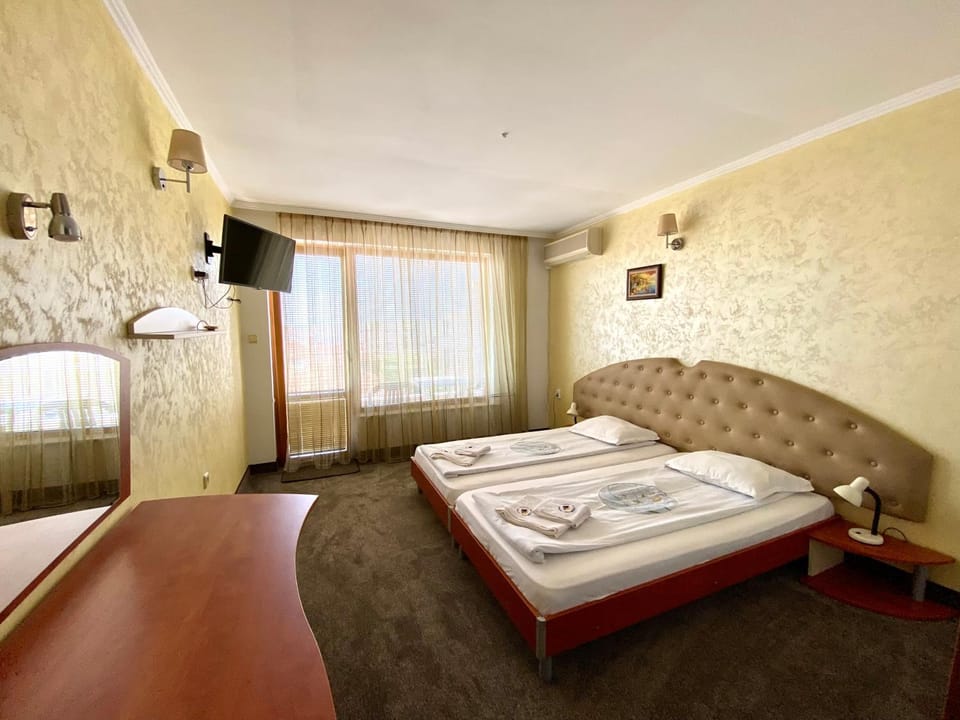 Family Hotel The Golden fish Hotel in Sozopol