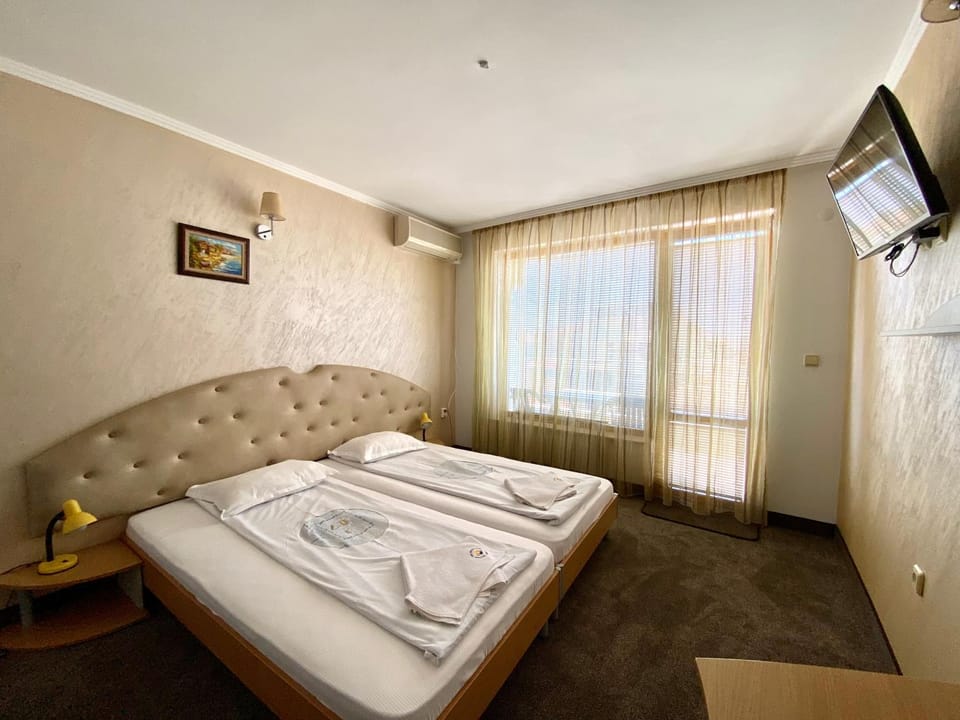 Family Hotel The Golden fish Hotel in Sozopol