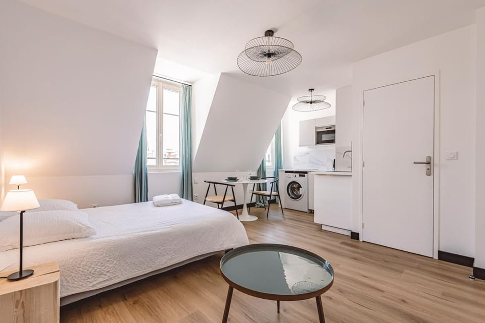 Reims - Place du Forum - Cathédrale - City Center Apartment in Reims