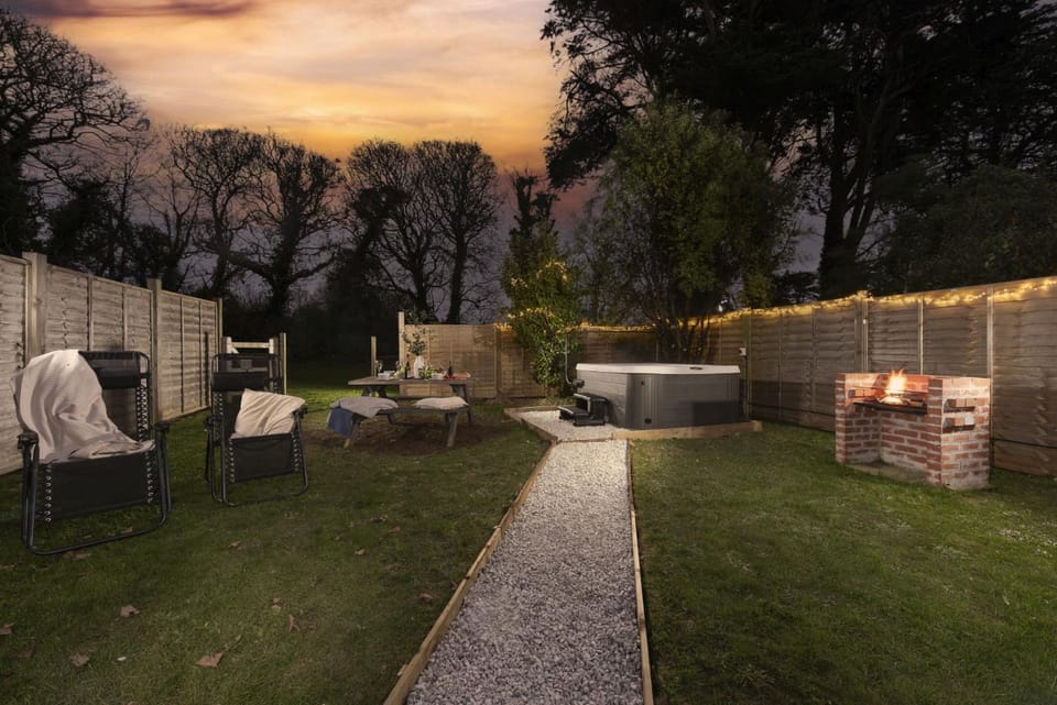 BBQ facilities, Garden, Hot Tub