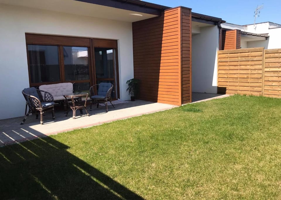 Garden, Balcony/Terrace