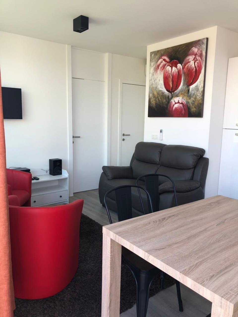 Communal lounge/ TV room, Living room, Seating area