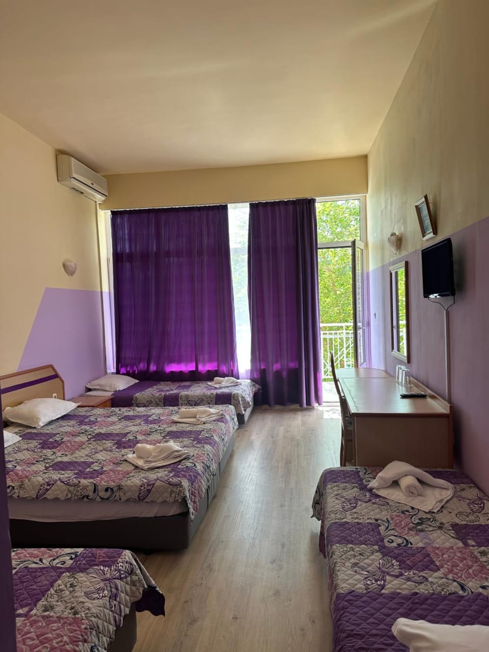 Photo of the whole room