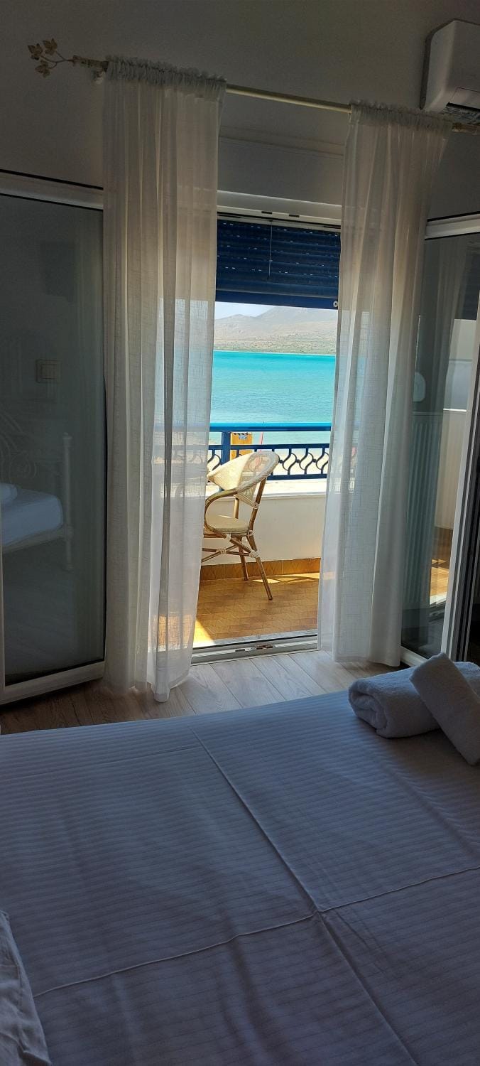 Bedroom, Sea view