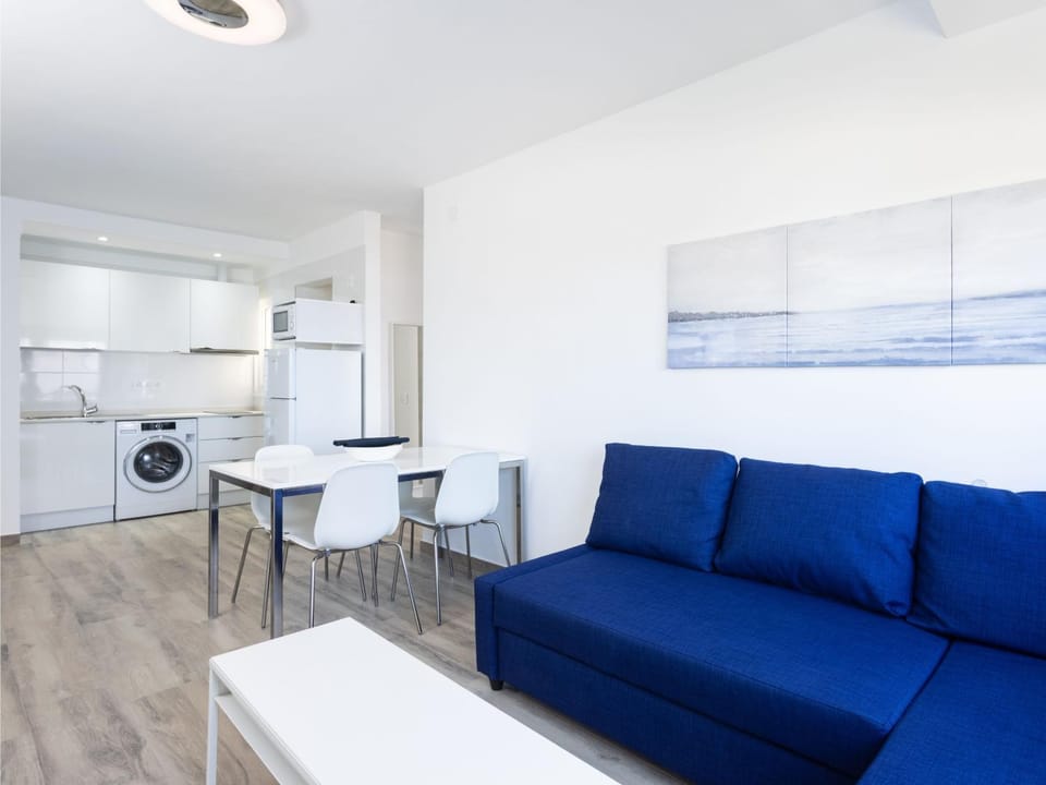 Kitchen or kitchenette, Living room, Dining area