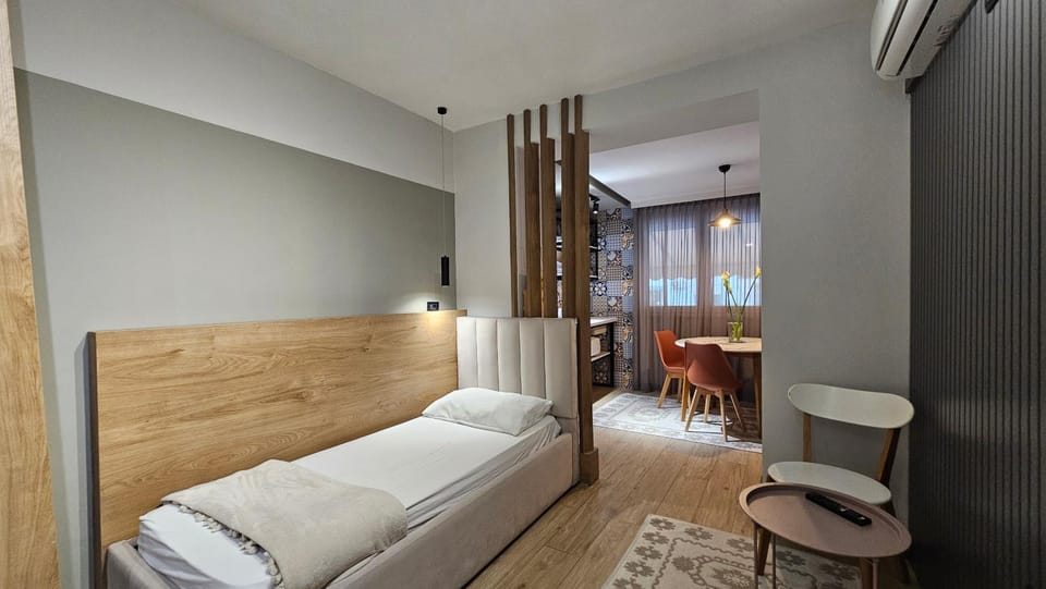 Living room, Photo of the whole room, Bedroom