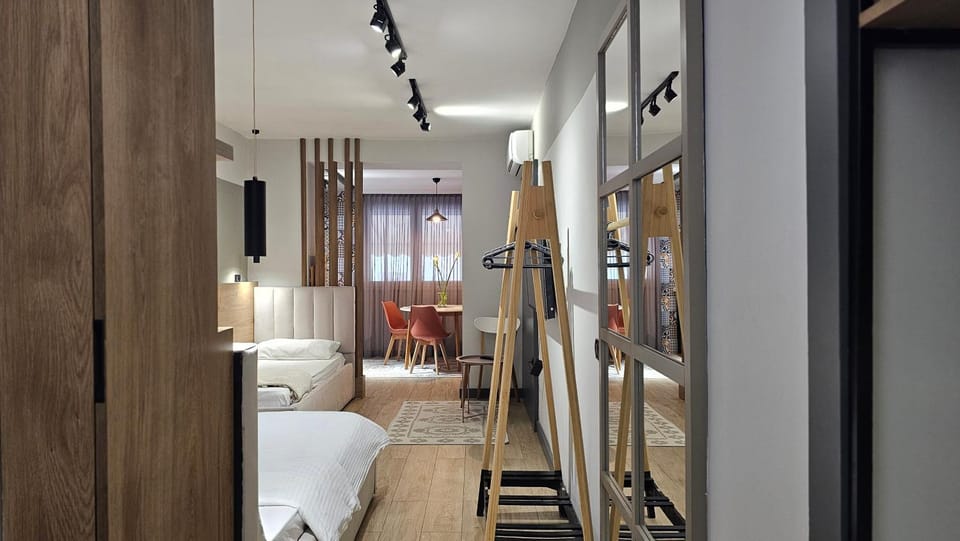 Bed, Living room, Photo of the whole room