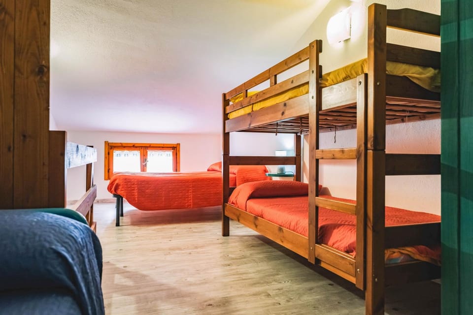 Property building, Living room, Bedroom