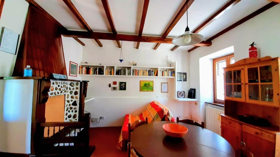 TV and multimedia, Living room, Seating area, Dining area, heating, internet, locker