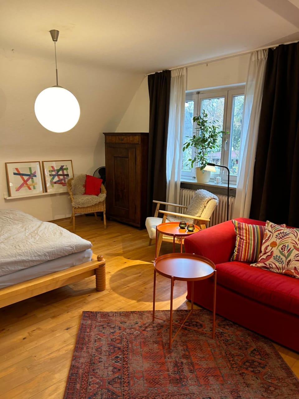 Photo of the whole room