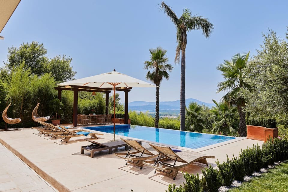 Przice Gardens Apartment with Pool Apartment in Kotor Municipality