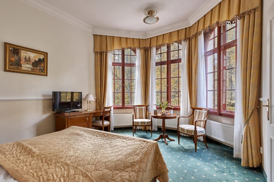 Photo of the whole room