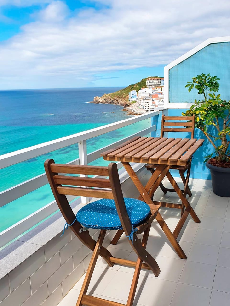 AG Apartamento Nordés Malpica primera línea playa Apartment in Bergantiños