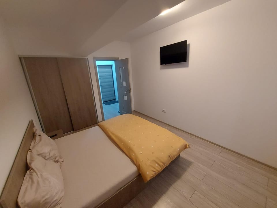Apartament Dem Radulescu Bloc nou! Apartment in Romania