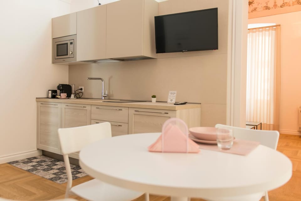 Coffee/tea facilities, Seating area, kitchen
