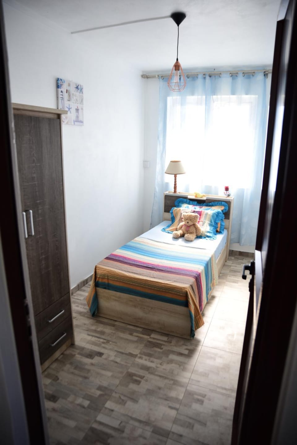 Photo of the whole room, Bedroom, children