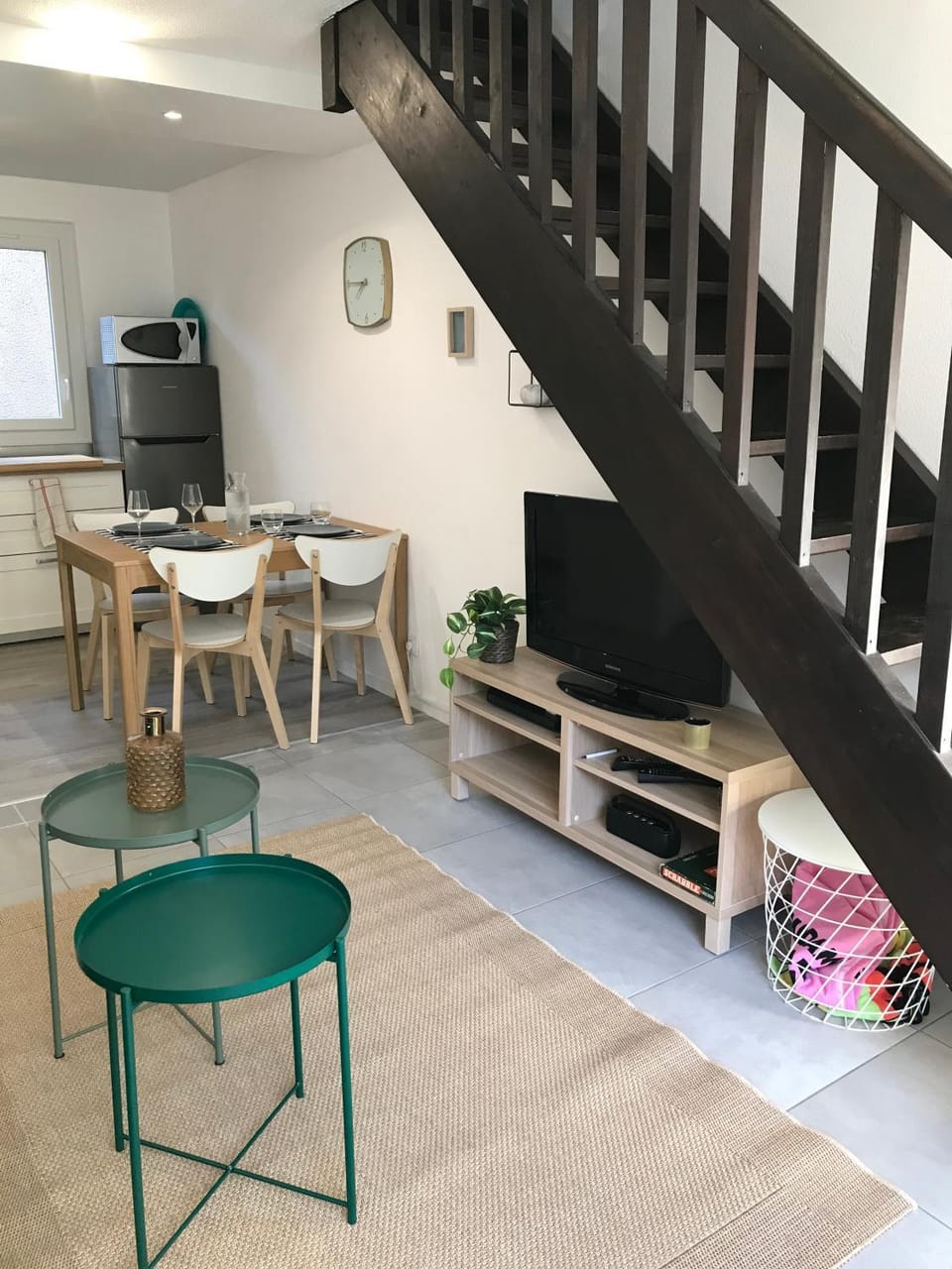 TV and multimedia, Dining area