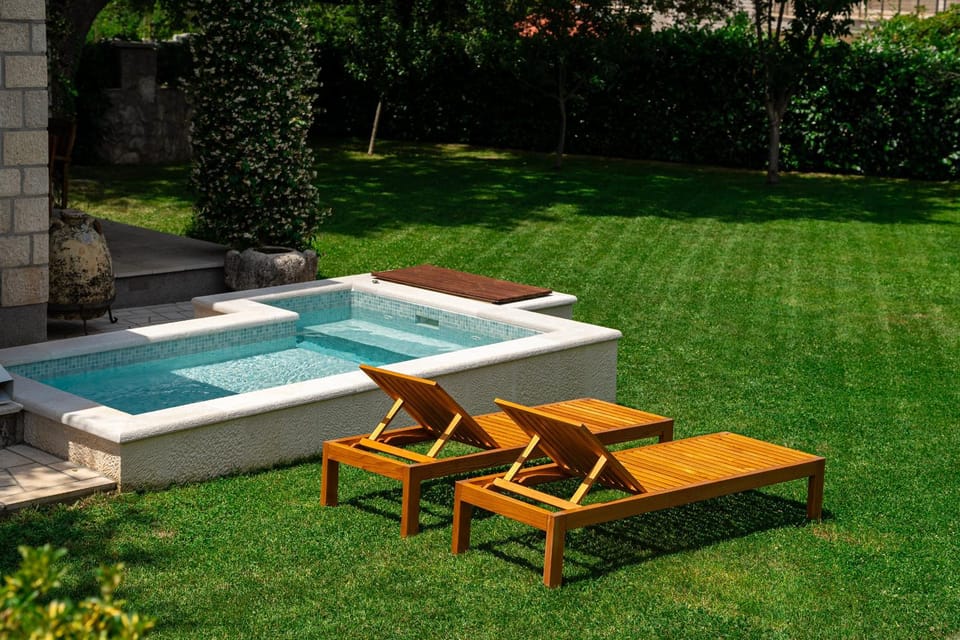 Garden, sunbed
