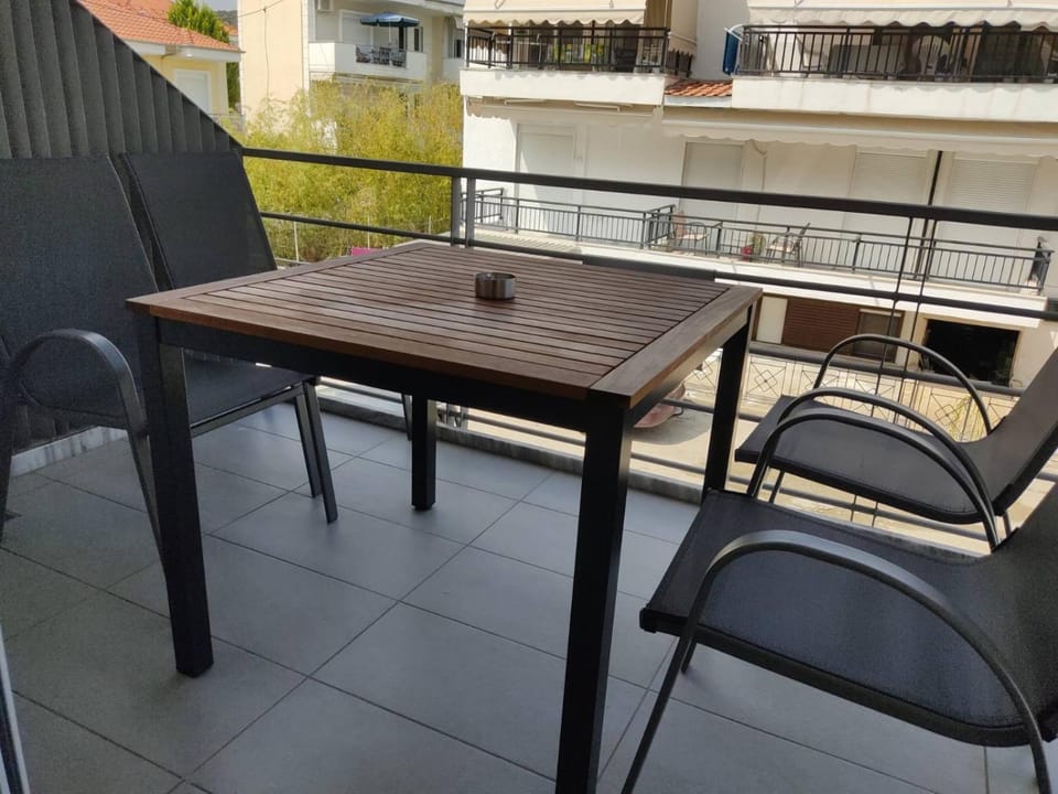 Athina View Studio Apartment in Nea Peramos