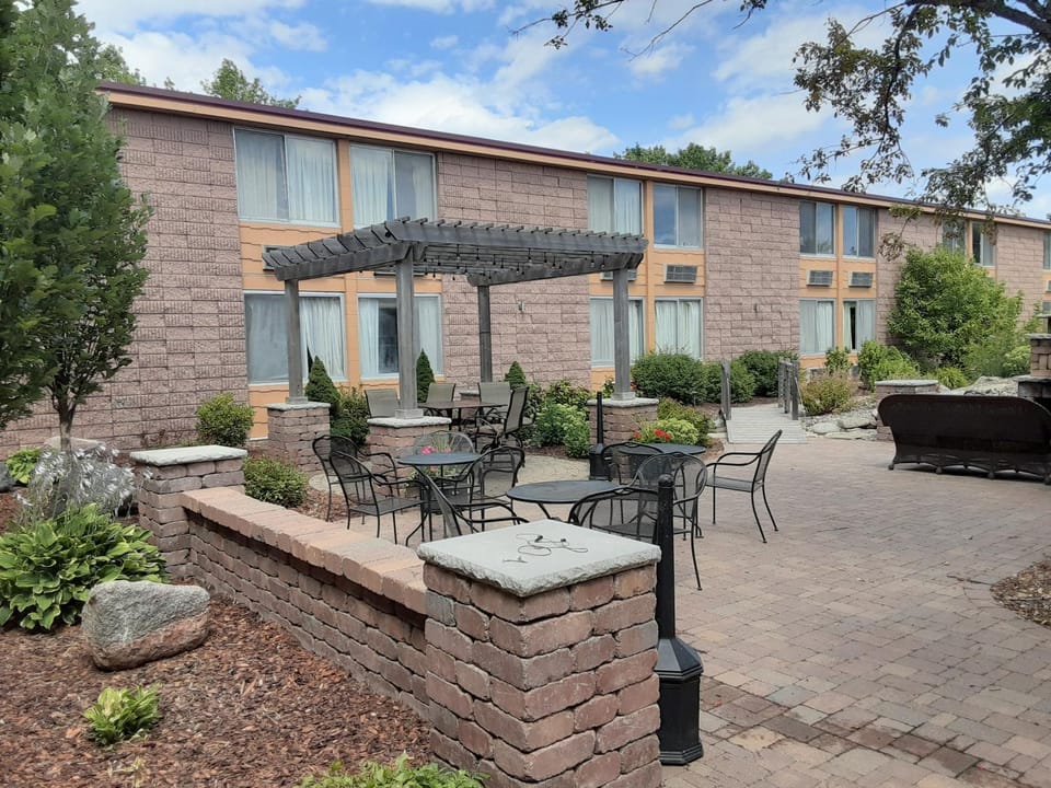Patio, Inner courtyard view