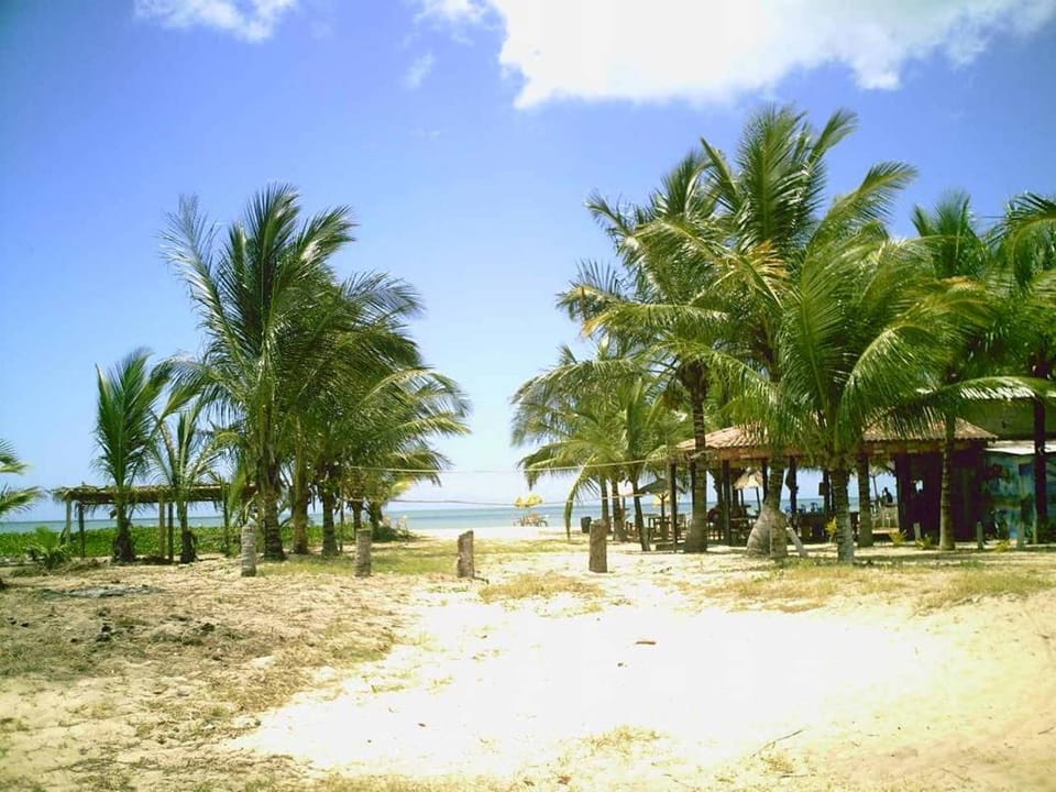 Residencial Gaivotas 40m da praia Nova vicosa House in State of Espírito Santo, Brazil