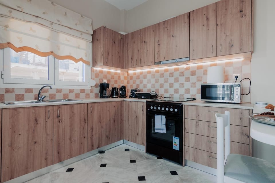 Property building, Coffee/tea facilities, Kitchen or kitchenette, oven, toaster