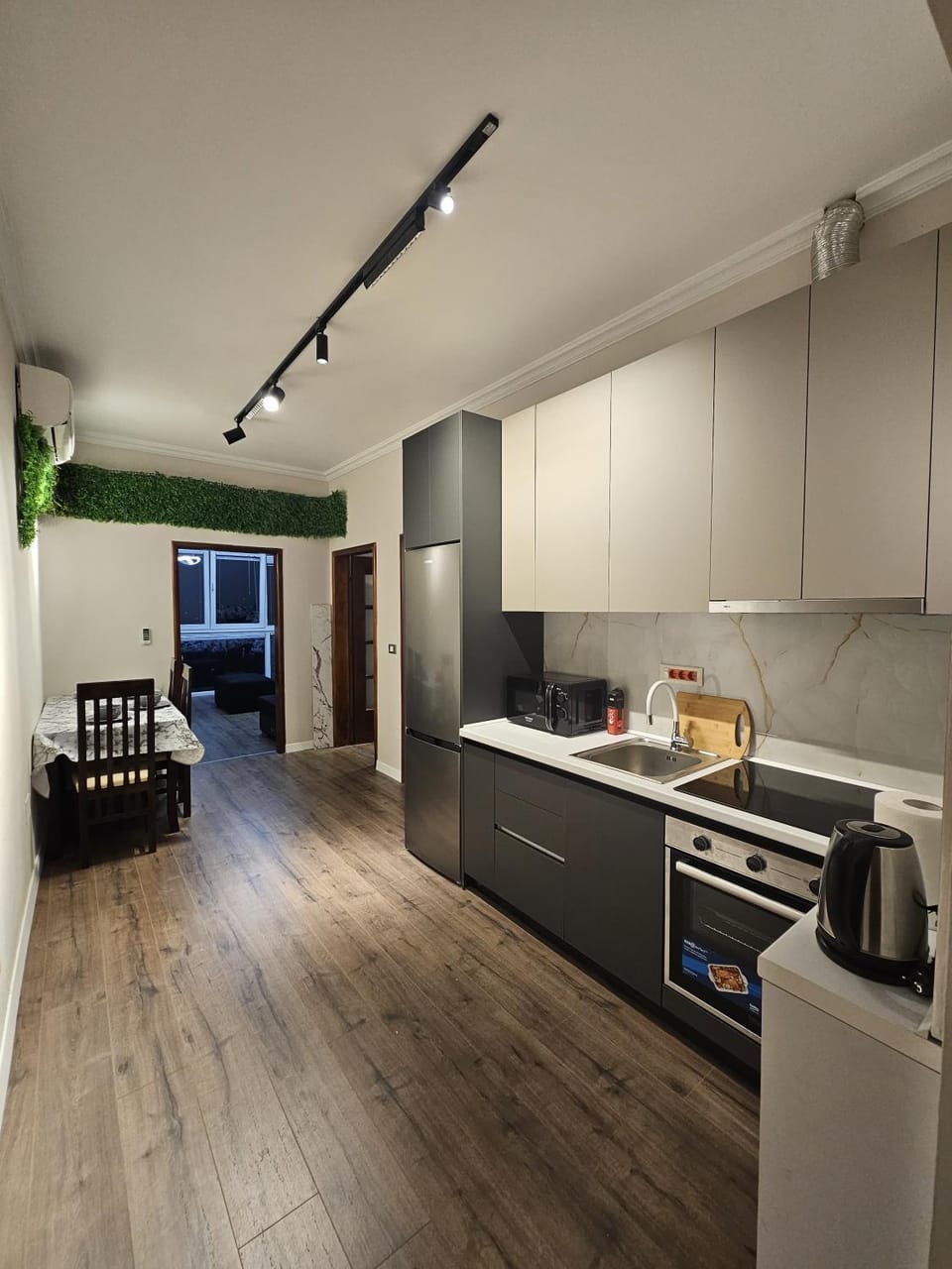 Kitchen or kitchenette, Dining area, minibar, pet friendly, stove