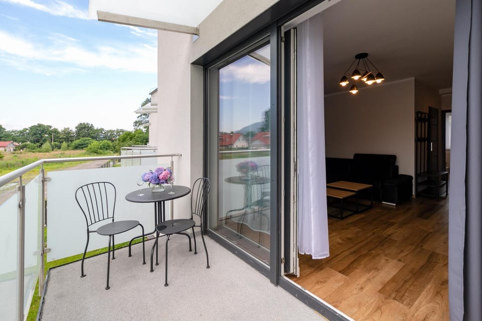 Apartamenty Pod Lasem z klimatyzacją i 2 sypialniami - Dream Apart Apartment in Czechia