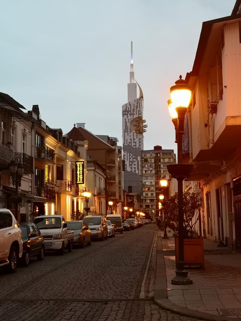 Nearby landmark, Location