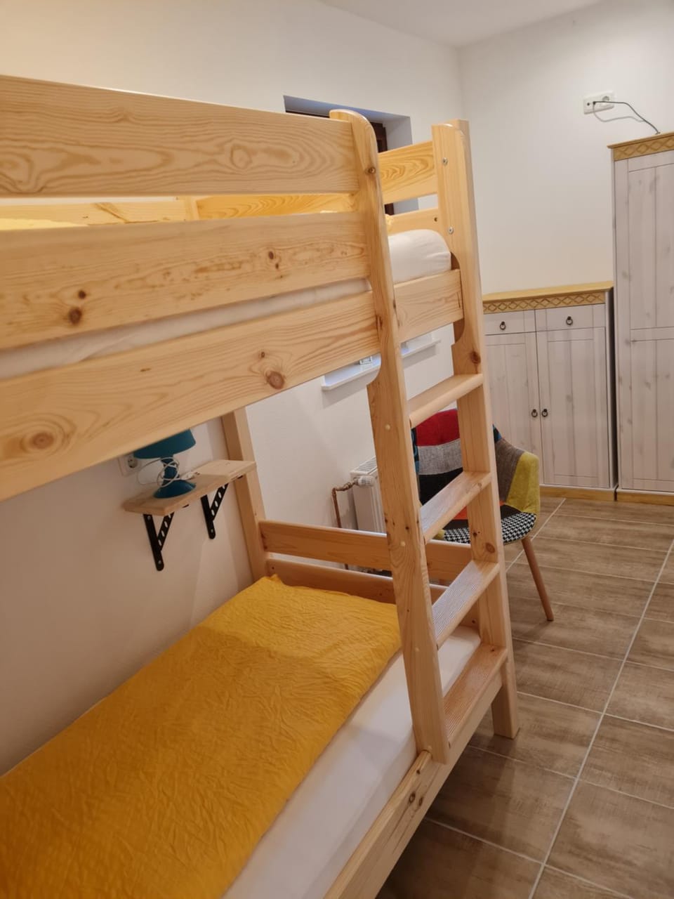 bunk bed