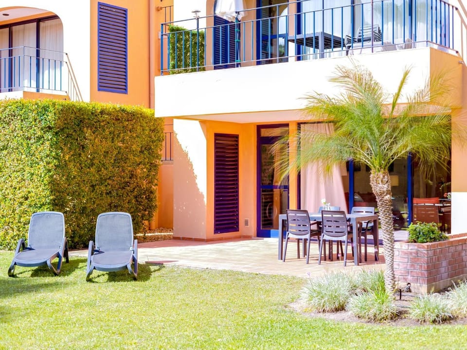 Patio, Facade/entrance, Garden