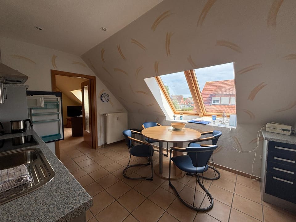 Kitchen or kitchenette, kitchen