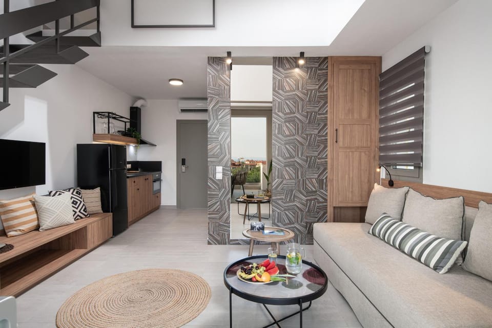 TV and multimedia, Kitchen or kitchenette, Living room, Seating area