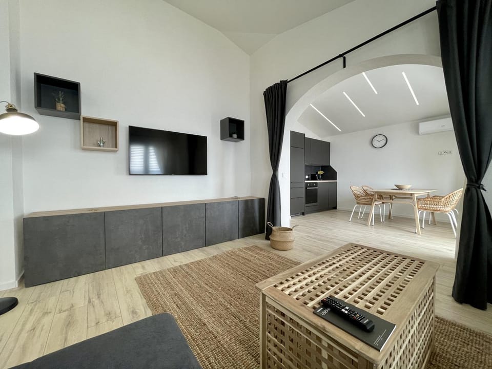 TV and multimedia, Living room
