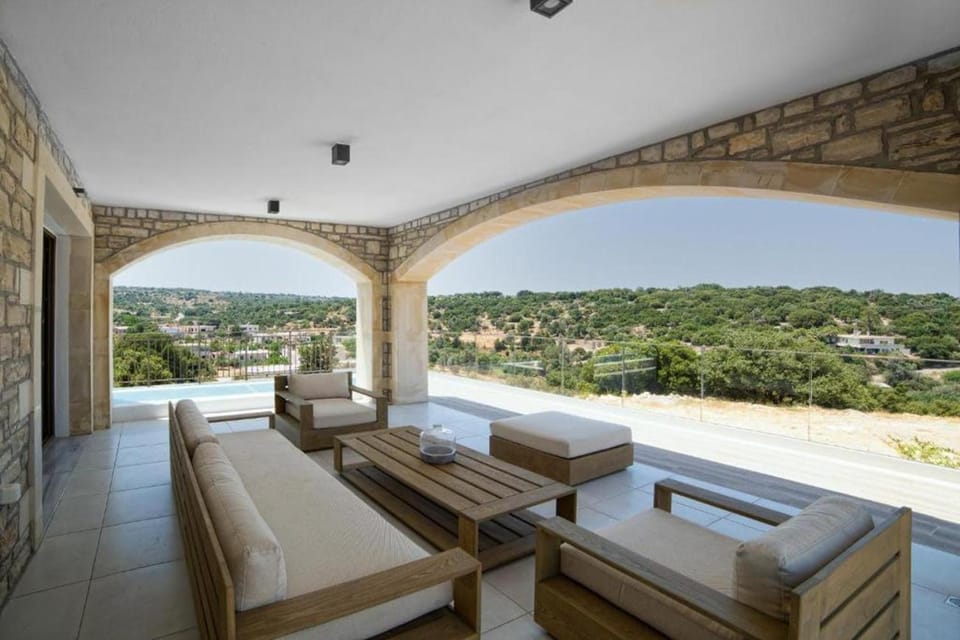 Off site, Balcony/Terrace