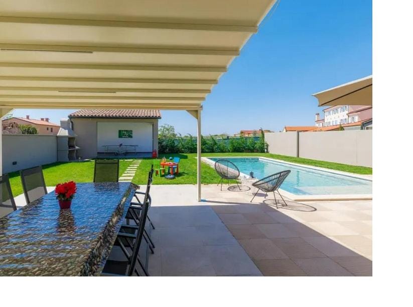 Villa Edi with heated pool Villa in Medulin