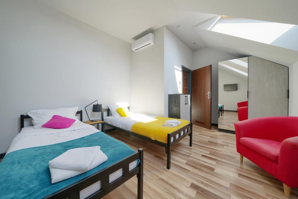 Bed, Photo of the whole room, Bedroom, towels, wardrobe, air conditioner