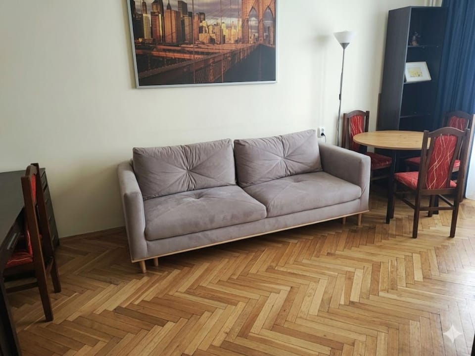 TV and multimedia, Living room, Seating area, Dining area, Evening entertainment