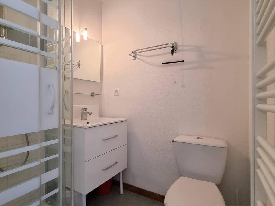 Appartement spacieux 4 pièces avec 3 chambres, balcon, proche télésiège à SuperDévoluy Apartment in Provence-Alpes-Côte d'Azur