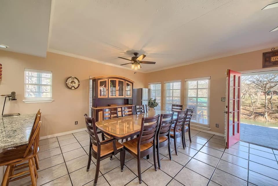 PRD 2462 Players Place House in Canyon Lake